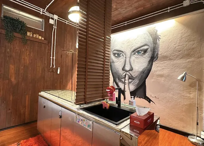 New York Loft & Japanese Magic By V4skin *